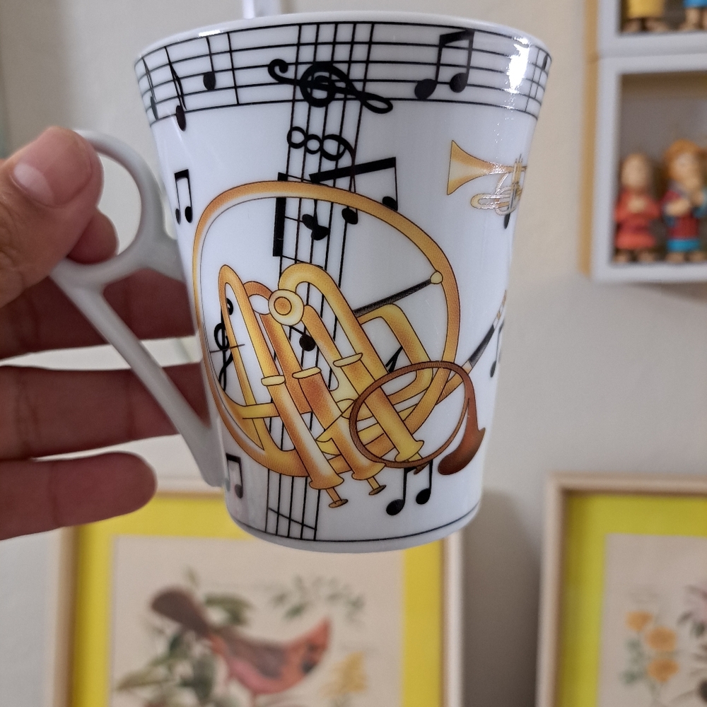 Classic Coffee Set Design By Yedi  Design With Music Note Set of 4 8oz - Picture 5 of 6
